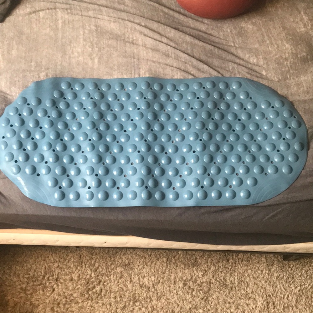 Bath grip mat